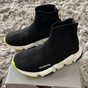 KIDS Balenciaga Sneakers Size USA 10-11